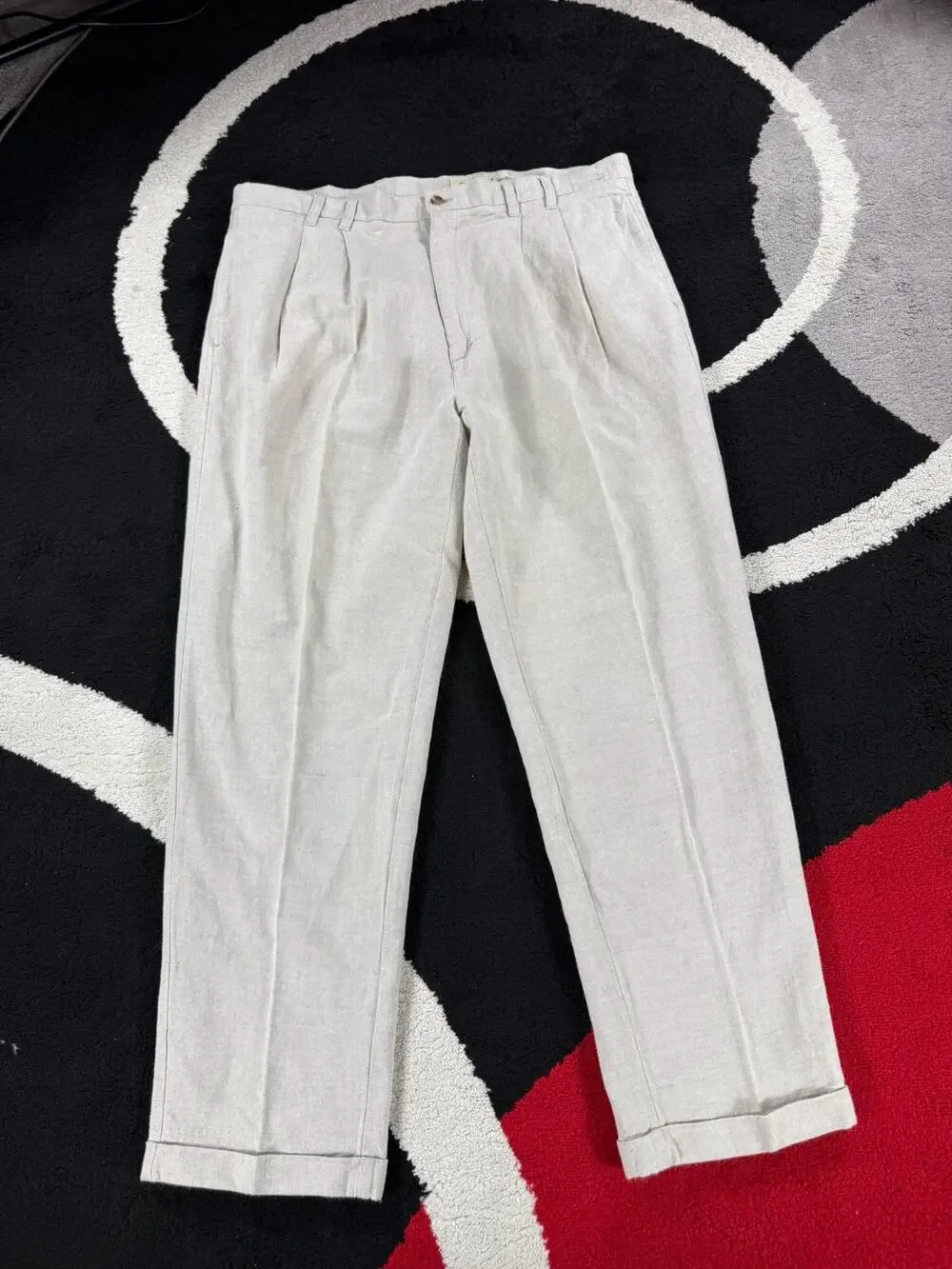 VINTAGE Eddie Bauer Pants Mens 40x30 Cream Linen Blend Beach Pleated Cuffed